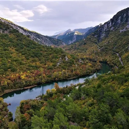 Luxury 4 Star, Amazing View With Free Parking Apartment Omis