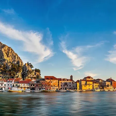 Apartment Luxury 4 Star, Amazing View With Free Parking Omis