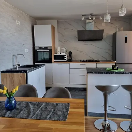 Apartmán Luxury 4 Star, Amazing View With Free Parking *